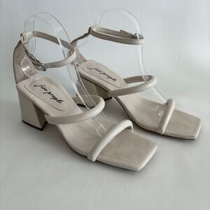 Free People womens off white bone square toe Parker Pillow sandal‎ heels size 39